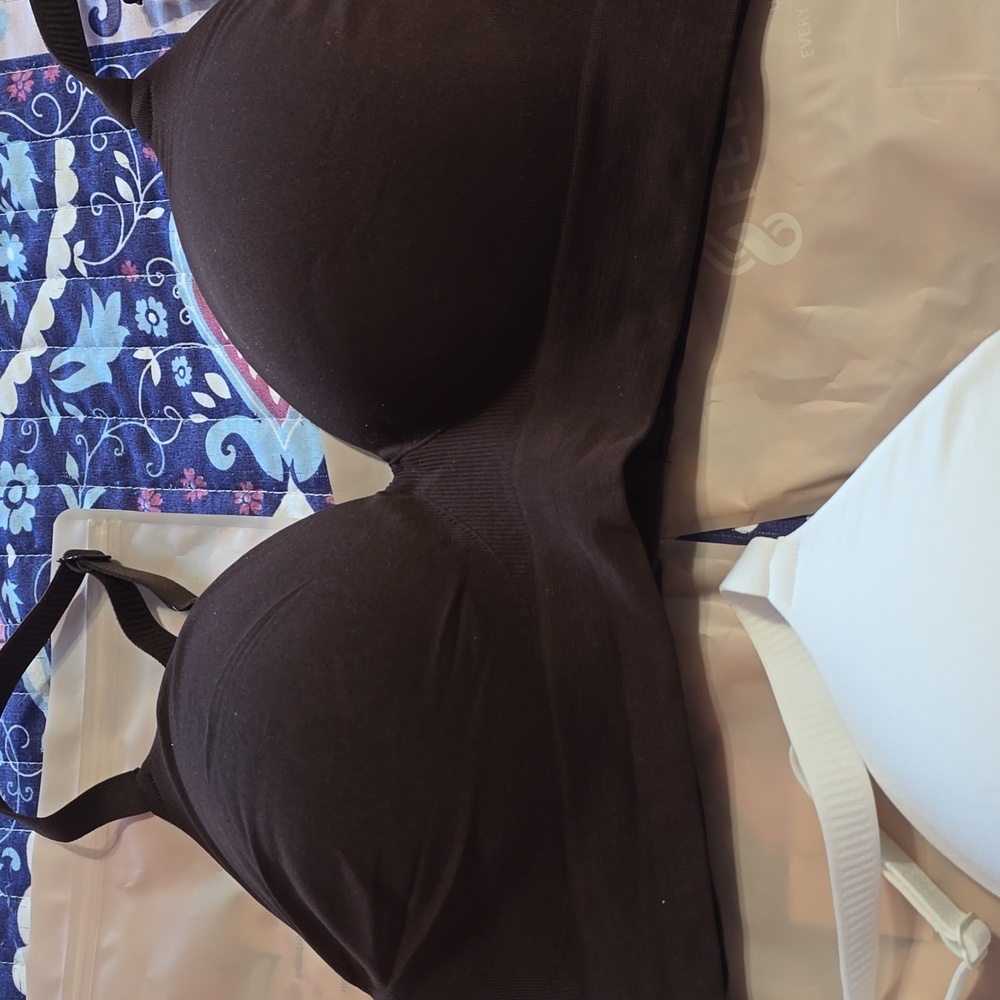 Feelingirl Women's Seamless Bra Set - Brown and White - Picture 3 of 3